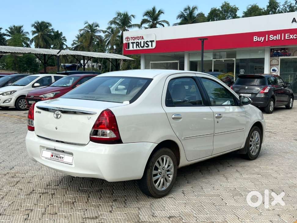 Toyota Etios 2013-2014 V, 2013, Petrol