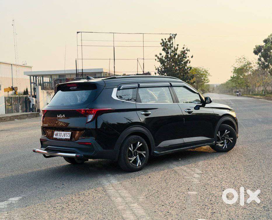 Kia Carens G 1.5 6mt Premium (o) 7-seater, 2025