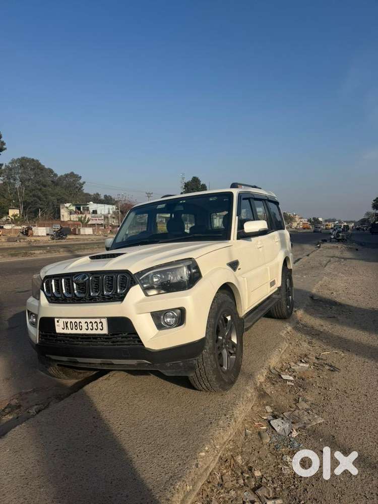Mahindra Scorpio  S11 2017 Diesel 137000 Km Driven