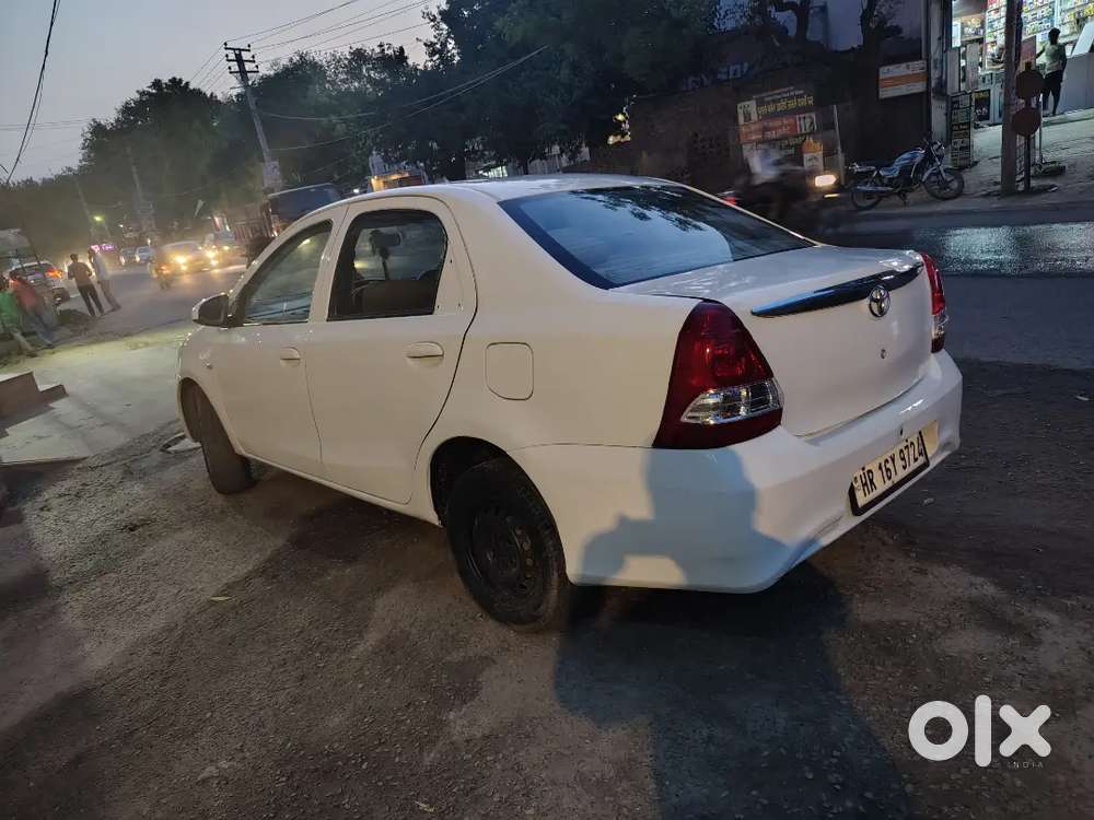 Toyota Etios 2016 Cng & Hybrids 80000 Km Driven