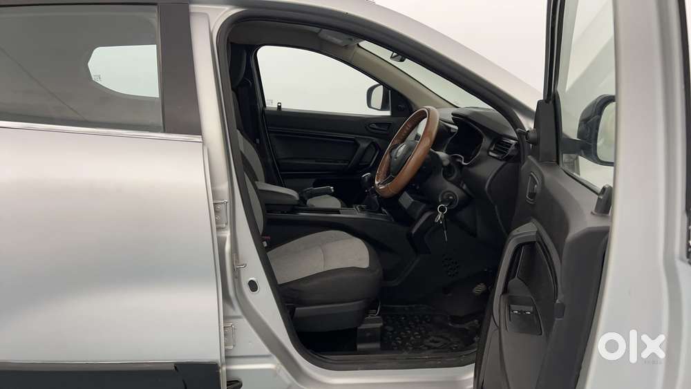 Renault Kiger Rxe, 2022, Petrol