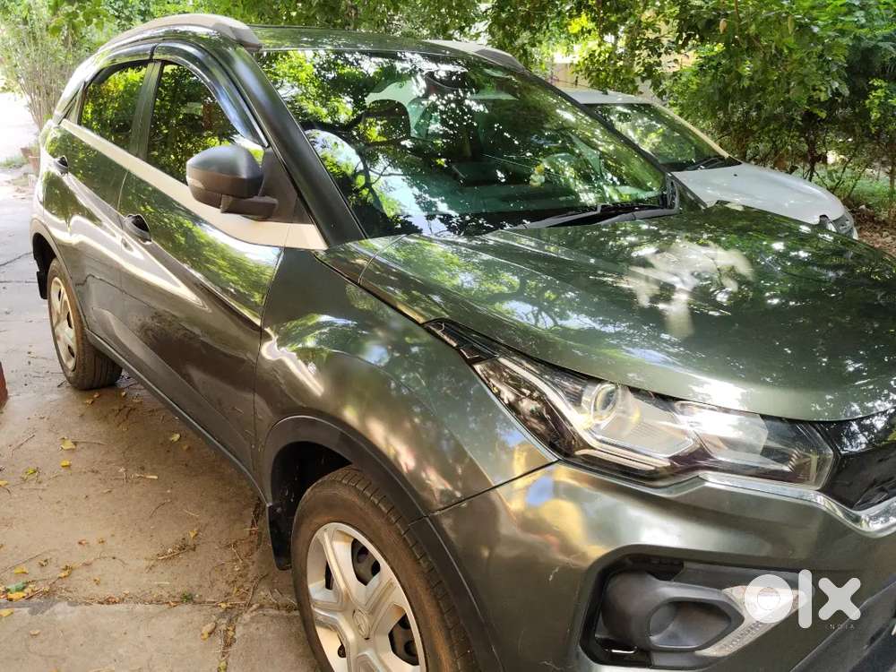 Tata Nexon 2021 Petrol Well Maintained And Good Condition Wit Sunroof