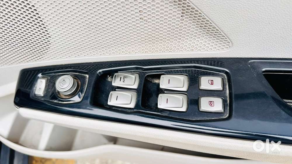 Mahindra Xuv300 W8 Option Diesel, 2022, Diesel