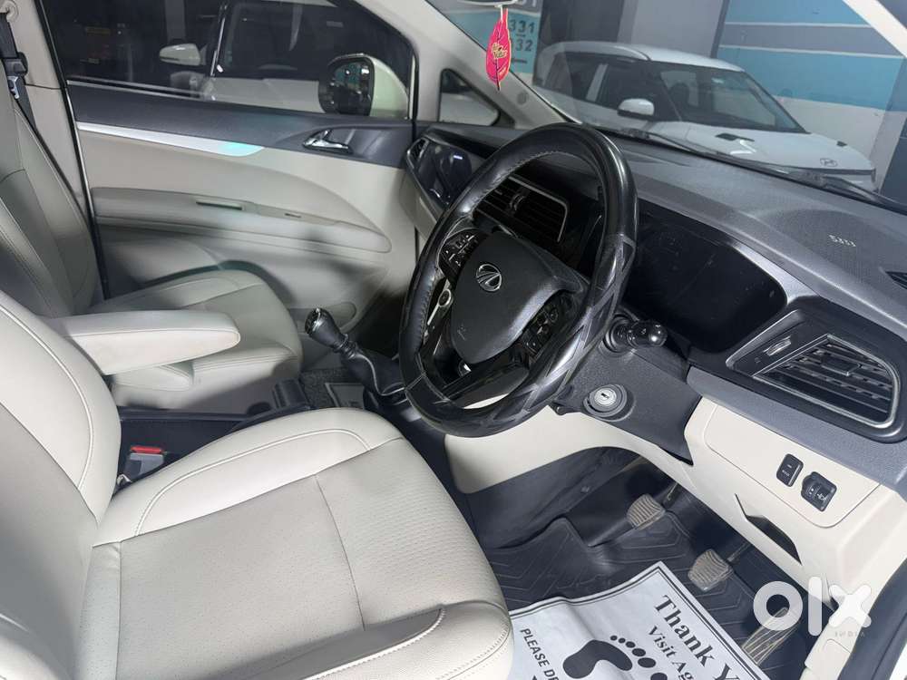 Mahindra Marazzo M8, 2018, Diesel