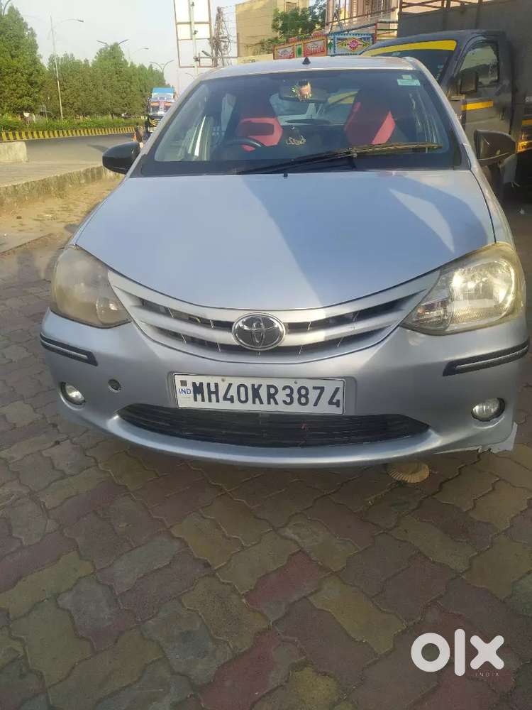Toyota Etios Liva 2011 Petrol Well Maintained
