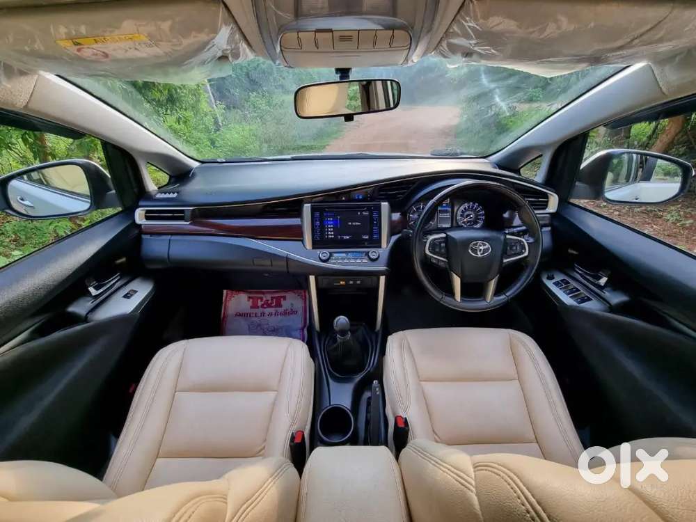 Toyota Innova Crysta 2017