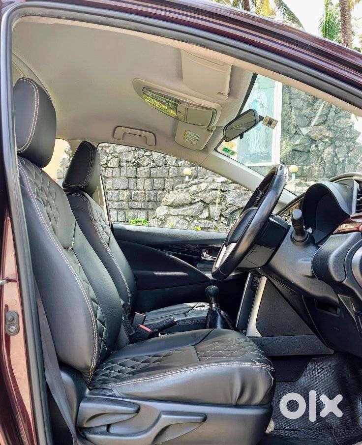 Toyota Innova Crysta 2.4 V 8 Str, 2016, Diesel