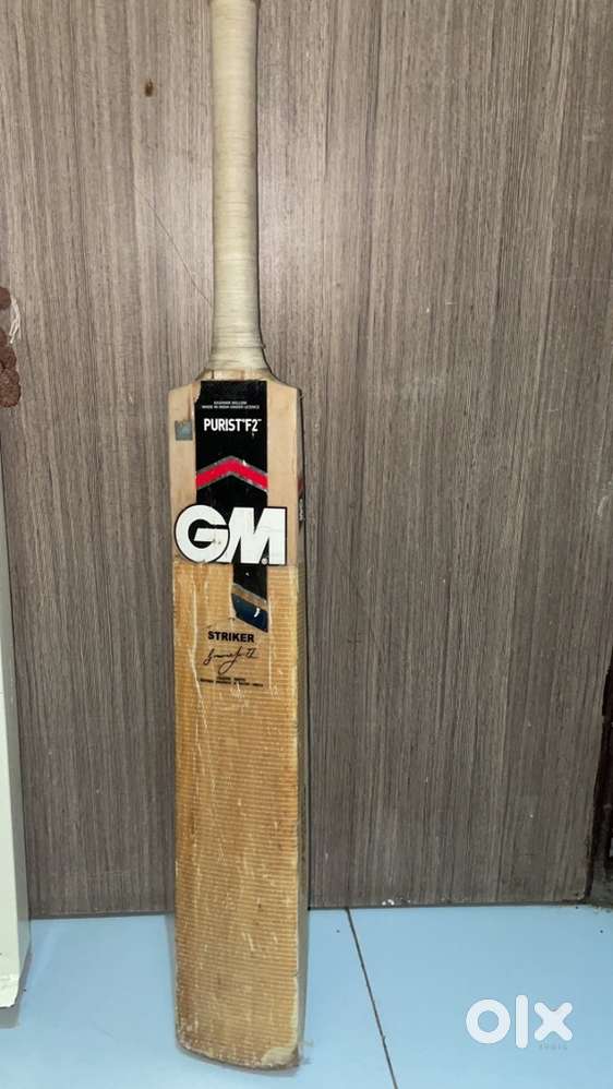 Cricket bat