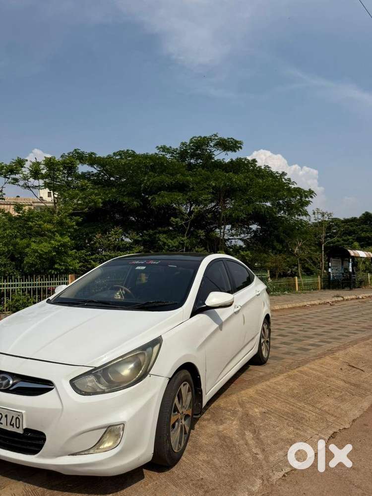 Hyundai Fluidic Verna 2014 Diesel 180000 Km Driven