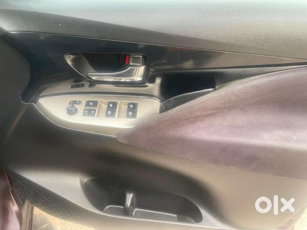 Toyota Innova Crysta 2.4 Z 7 Str, 2017, Diesel