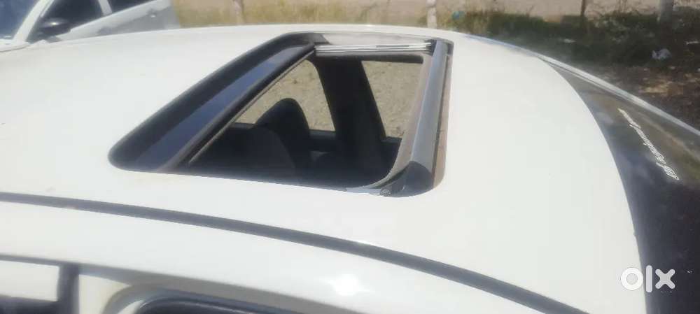 Hyundai I20 Asta 2011 Sunroof