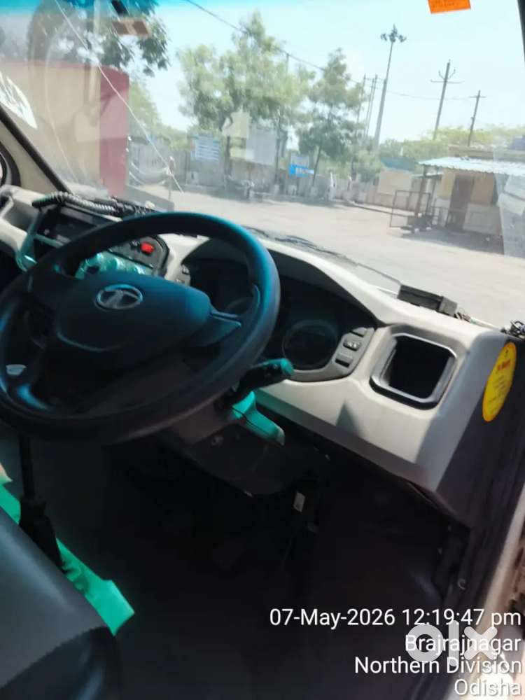 Tata Winger 2.0 Platinum 2024