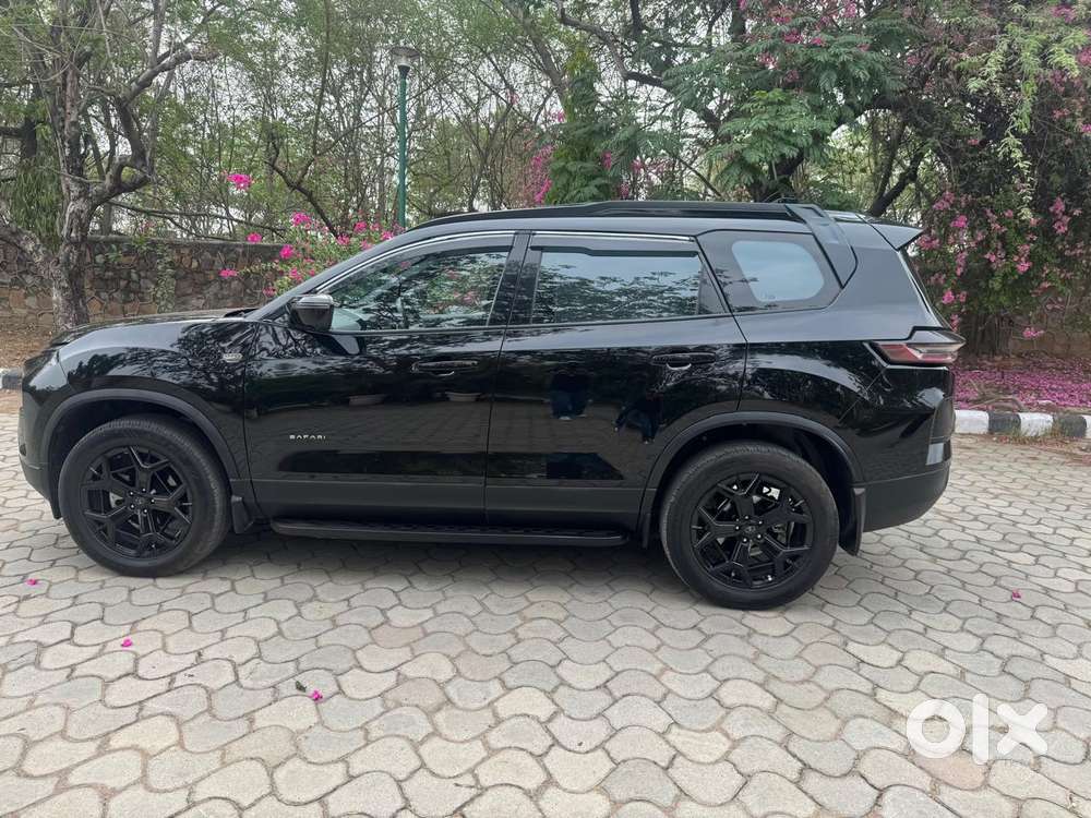 Tata Safari Accomplished X Plus 7 Str Stealth Edition At, 2026, Dies..