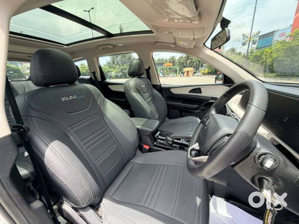 Mahindra Xuv700 2.0 Ax 5 Petrol At Str, 2022, Petrol