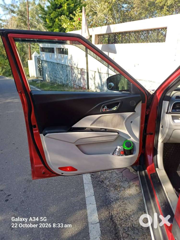 Mahindra Xuv300 W8 Automatic Diesel