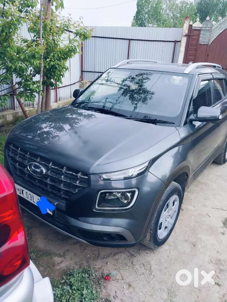 Hyundai Venue S +2021 Petrol Well Maintained 40k Driven Fullcash Deal