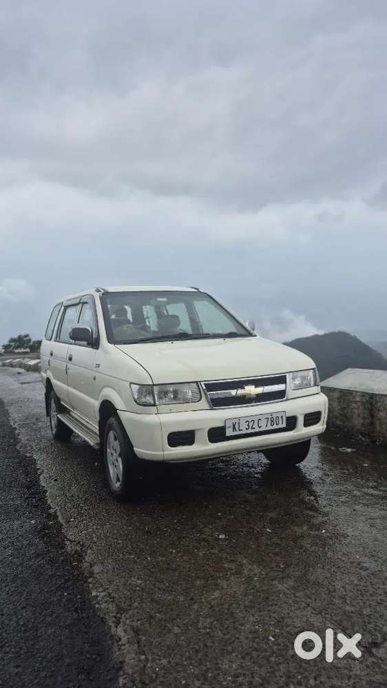 Chevrolet Tavera 2011