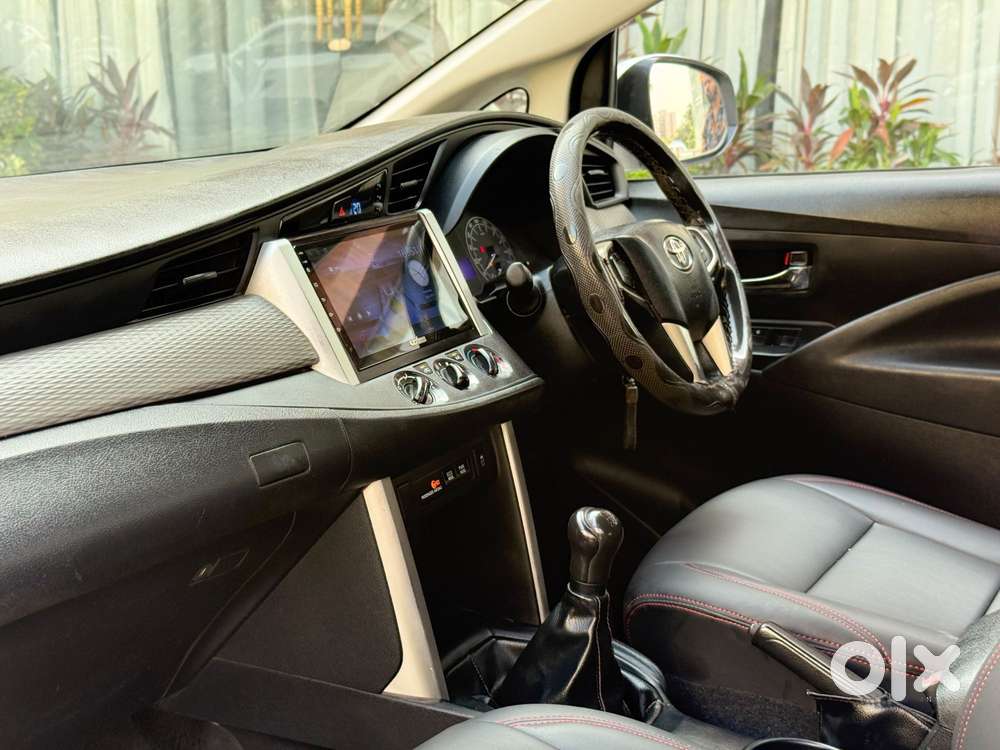 Toyota Innova Crysta 2.4 G Mt, 2022, Diesel