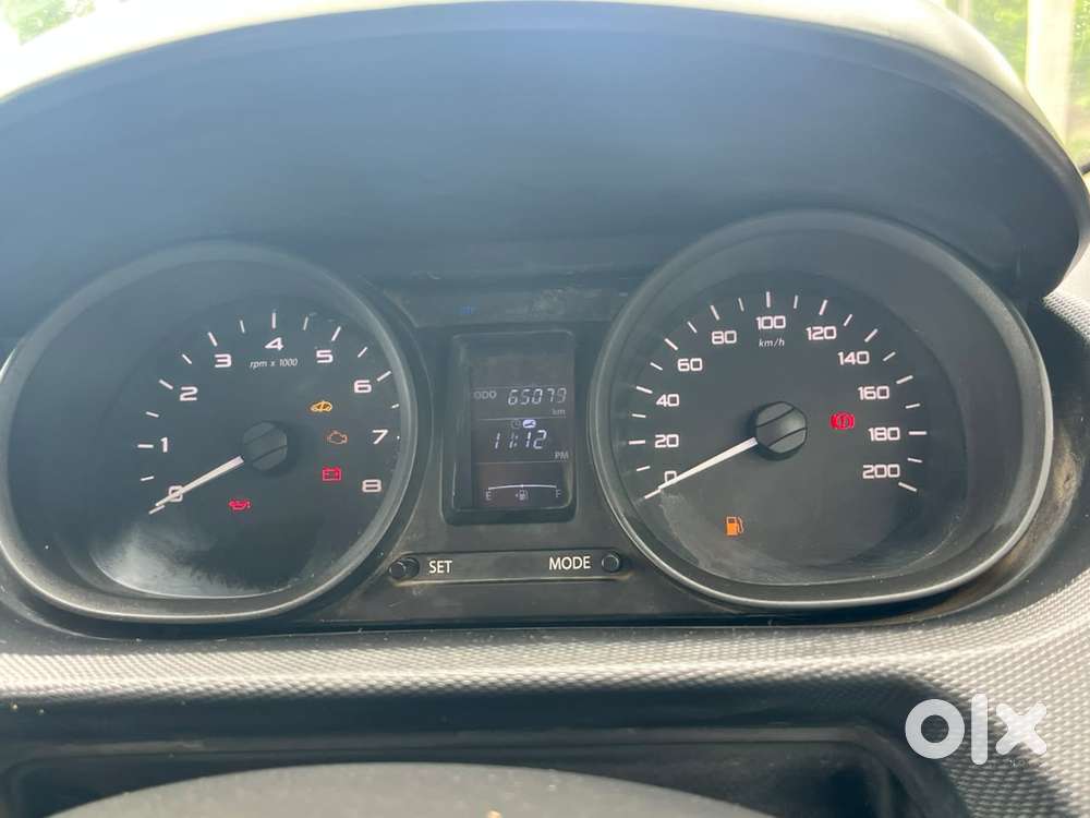 Tata Tigor Xe, 2018, Petrol