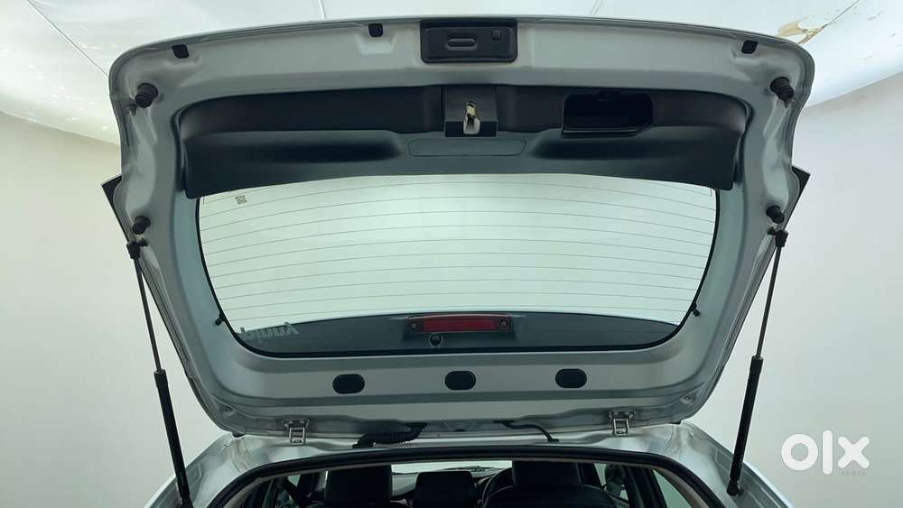 Toyota Glanza 1.2 V Amt, 2023, Petrol