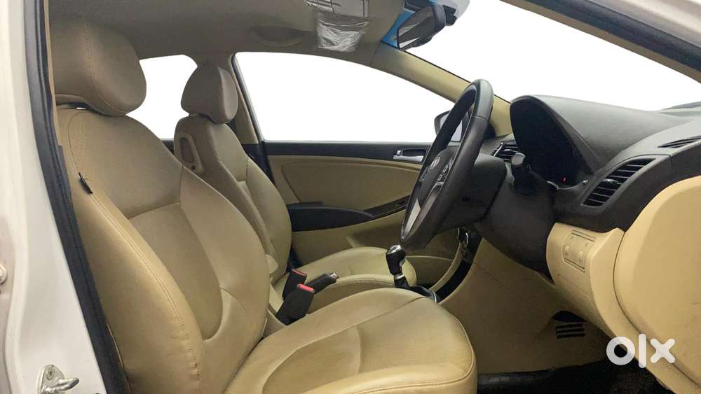 Hyundai Verna Fluidic 1.6 Vtvt Sx, 2015, Petrol