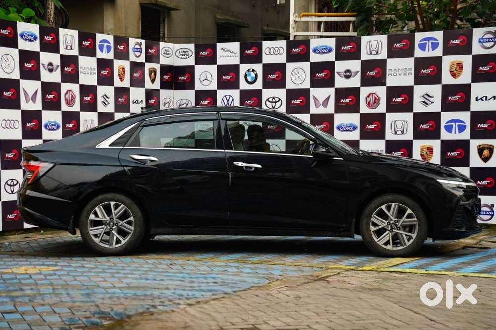 Hyundai Verna 1.5 Mpi Mt Sx (o), 2023, Petrol