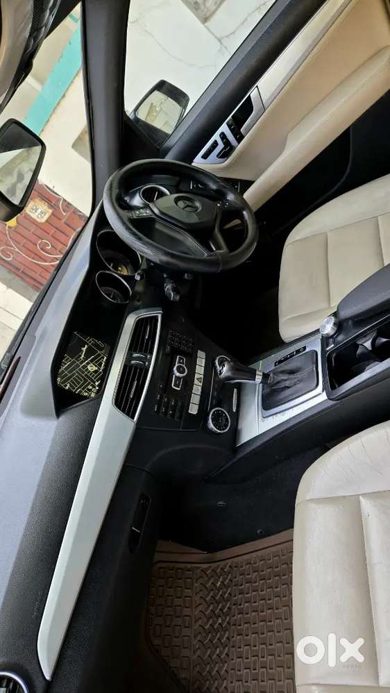 Mercedes C Class 1st Owner Diesal Sunroof Xuv I20 Bmw Audi Rapid Vento