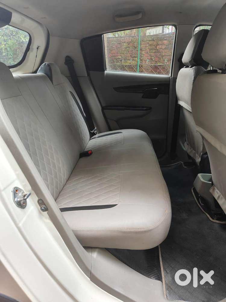 Mahindra Kuv 100 Mahindra-kuv-100-g80-k4-plus-5str, 2016, Diesel