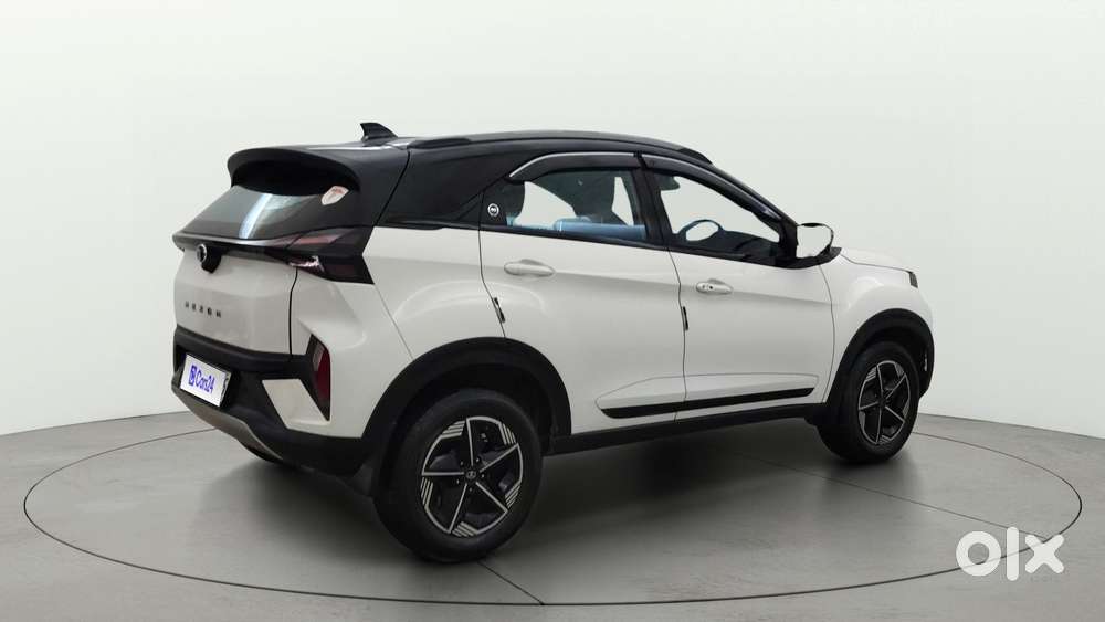 Tata Nexon Fearless S Purple 1.5 Revotorq Diesel 6mt Dual Tone, 2024..