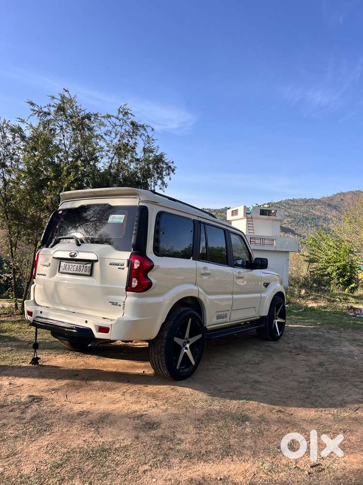 Mahindra Scorpio Classic 2018 Diesel Manual