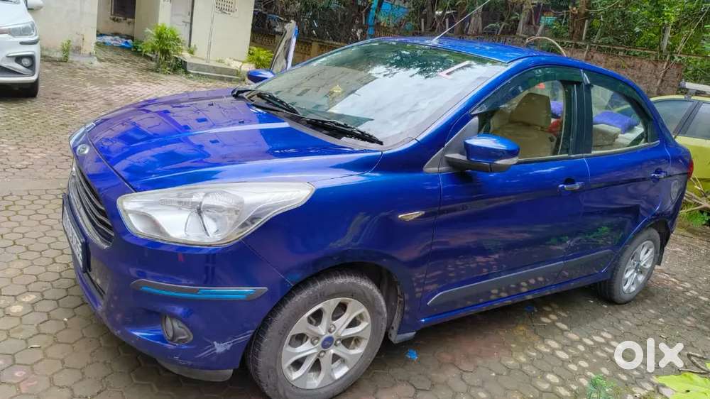 Ford Aspire Titatinium 2015