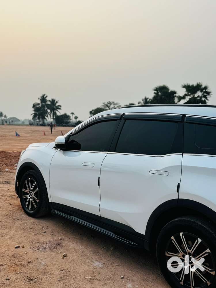 Mahindra Xuv700 2022 Diesel 120000 Km Driven