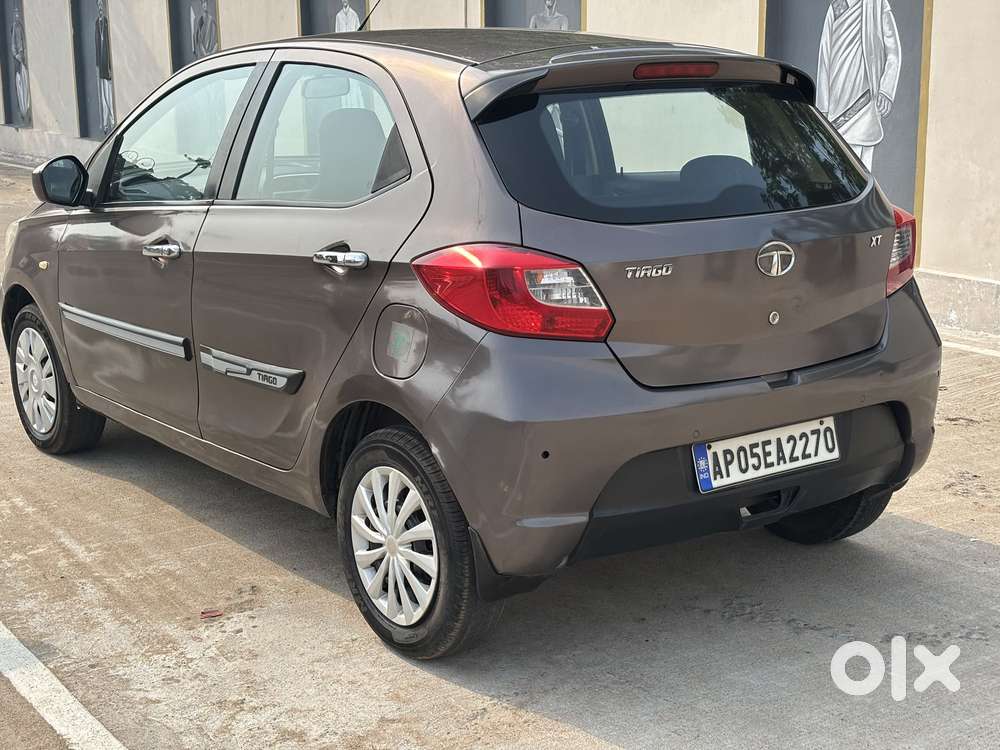 Tata Tiago, 2017, Petrol