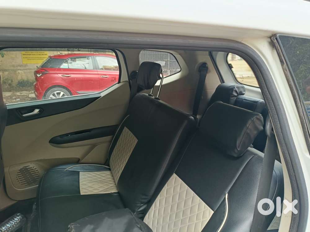 Renault Triber Rxz Easy-r Amt, 2021, Petrol