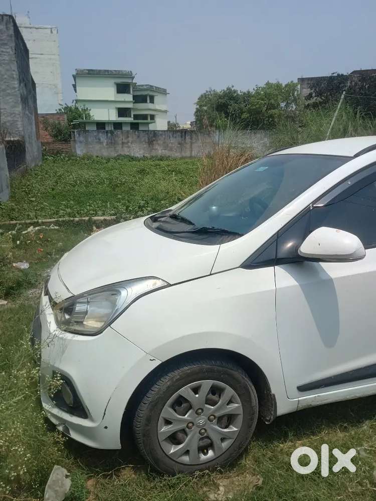 Hyundai Grand I10 2017 Petrol+cng Manual & Well Maintained
