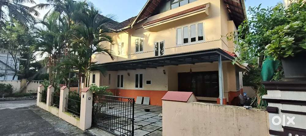 Villa for sale at Tripunithura Eroor.