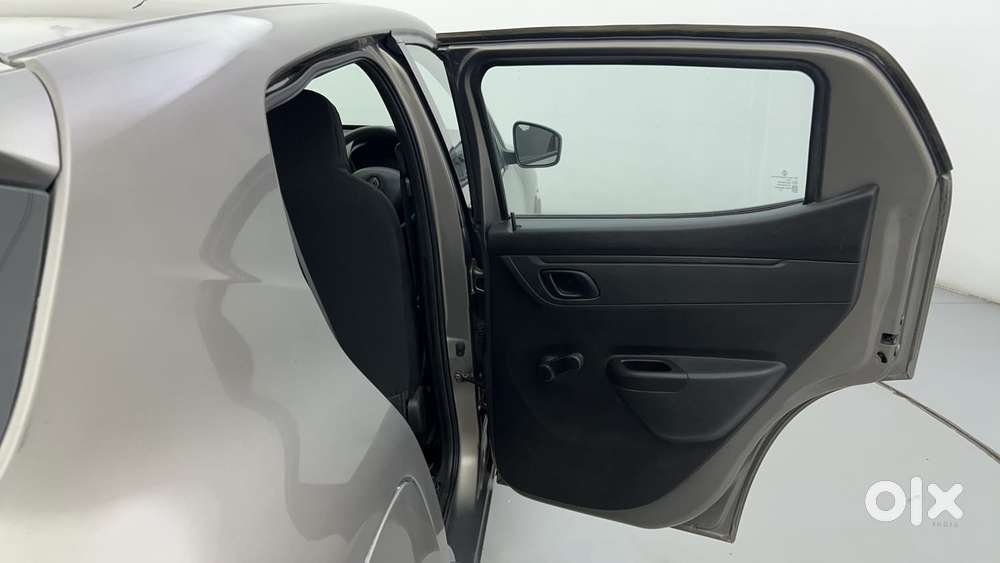 Renault Kwid 1.0 Rxt Sce Special (o), 2018, Petrol