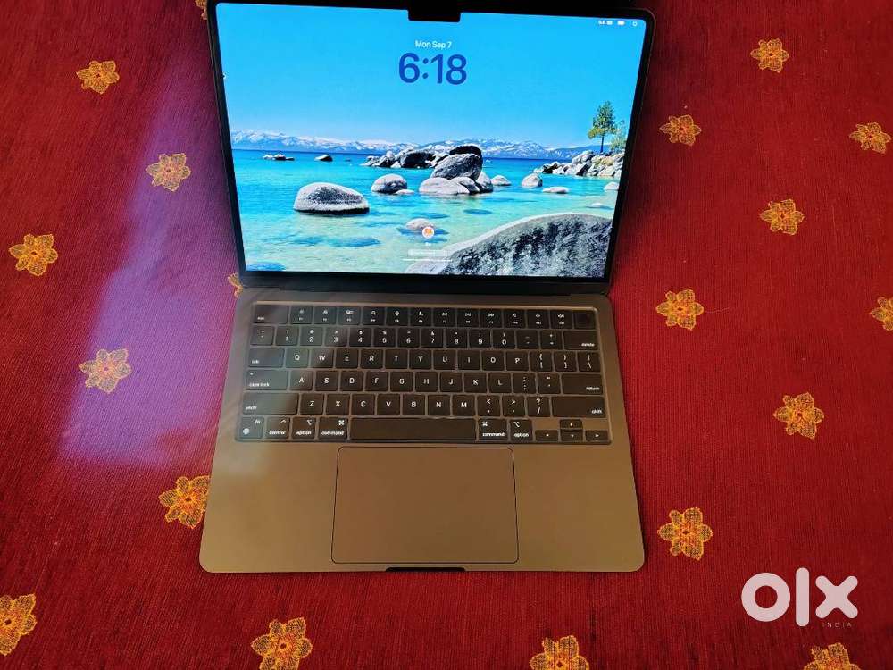 Apple Macbook Air M3 13 256GB ROM, 8GB RAM 2024
