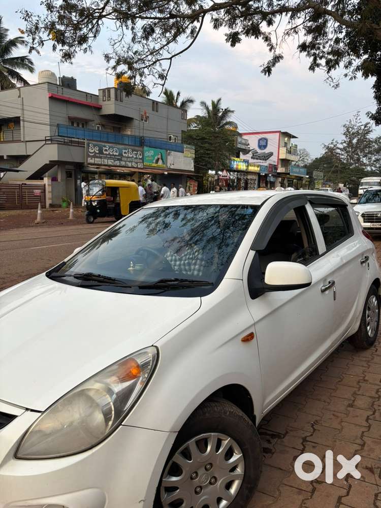 Hyundai I20 2009 Petrol Well Maintained