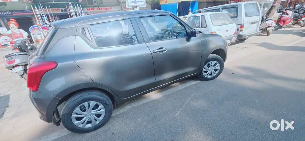 Maruti Suzuki Swift Vxi 2021