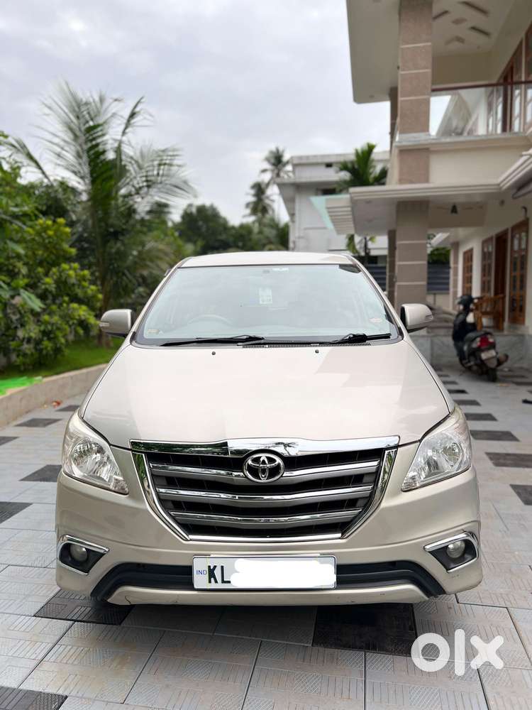 Toyota Innova 2.5 Ev (diesel) Ps 8 Seater Bs Iv, 2014, Diesel