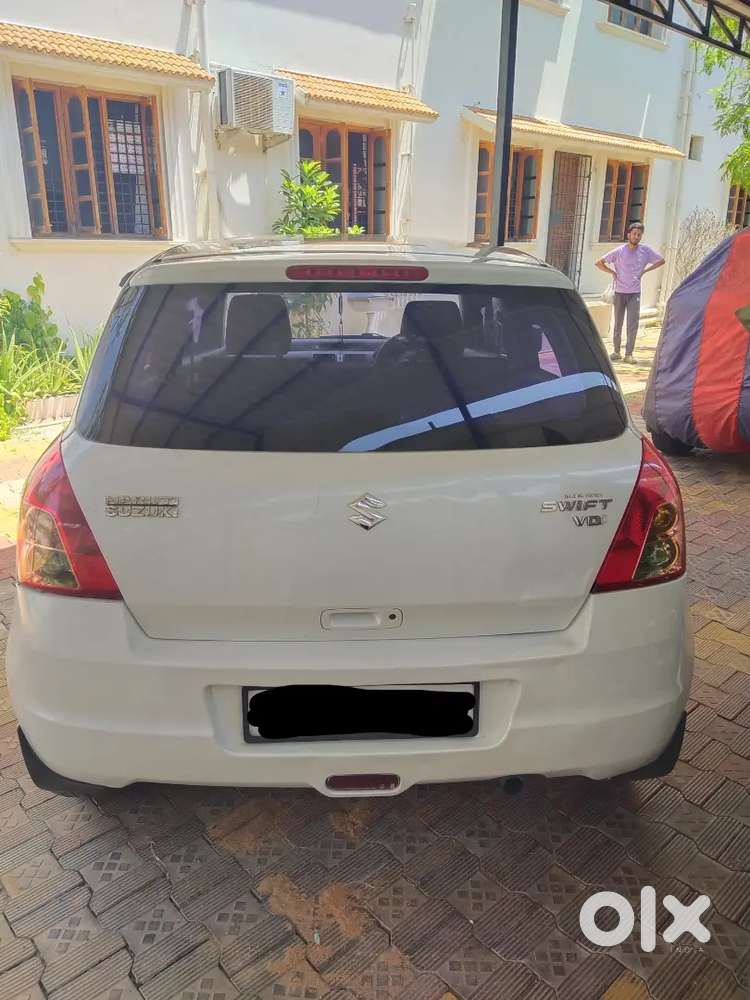 Maruti Suzuki Swift 2011