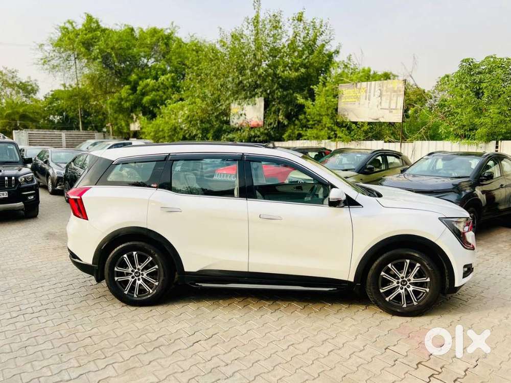 Mahindra Xuv700 2.0 Ax 7 Petrol At Luxury Pack Str, 2024, Petrol