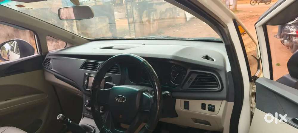 Mahindra Marazzo 2019 Diesel 125000 Km Driven