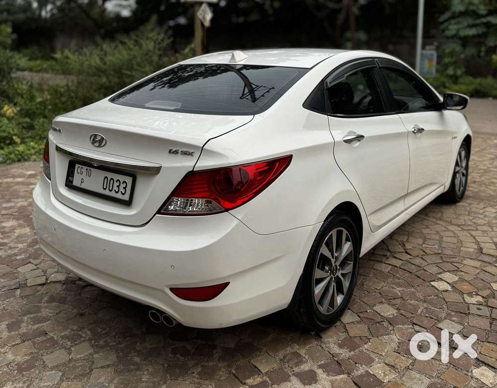 Hyundai Verna Fluidic 1.6 Vtvt Sx Opt, 2014, Petrol