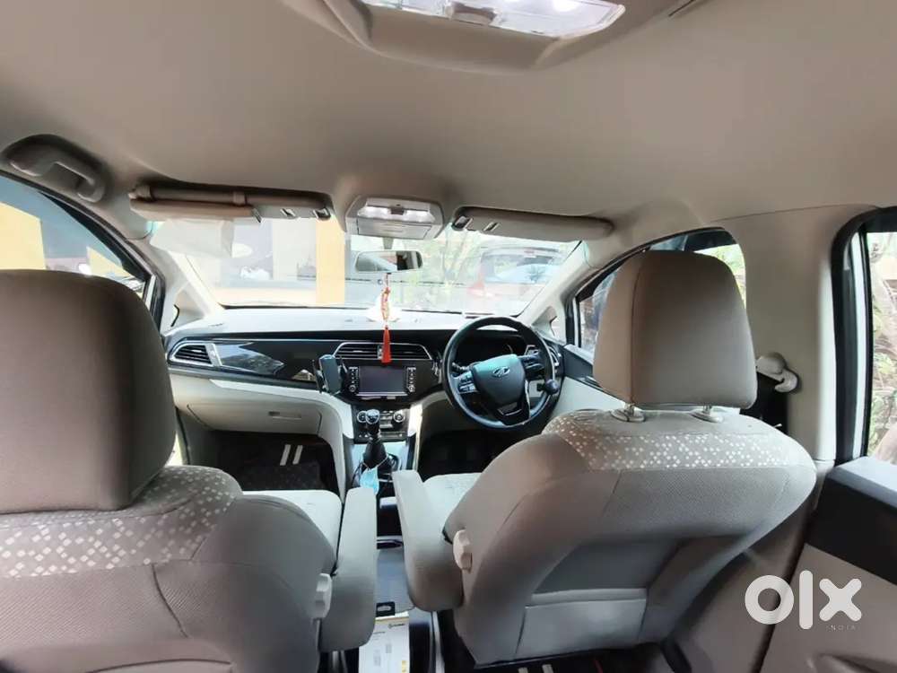Mahindra Marazzo 2022 Diesel 34000 Km Driven