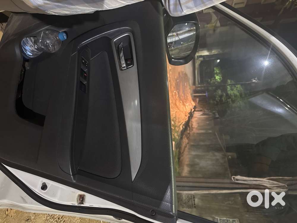 Maruti Suzuki Brezza 2017 Diesel 120000 Km Driven