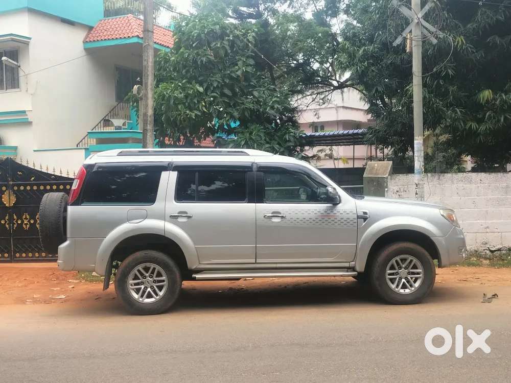 Ford Endeavour 2011 2nd Owner