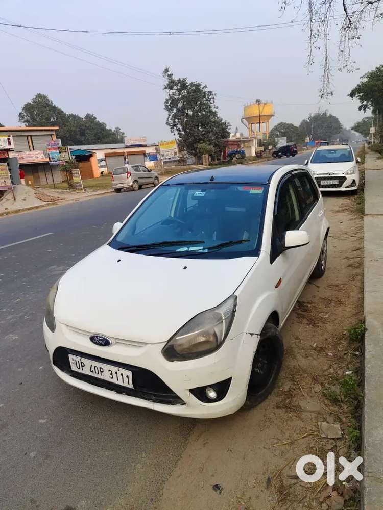 Ford Figo 2013 Diesel Manual 100000 Km Driven