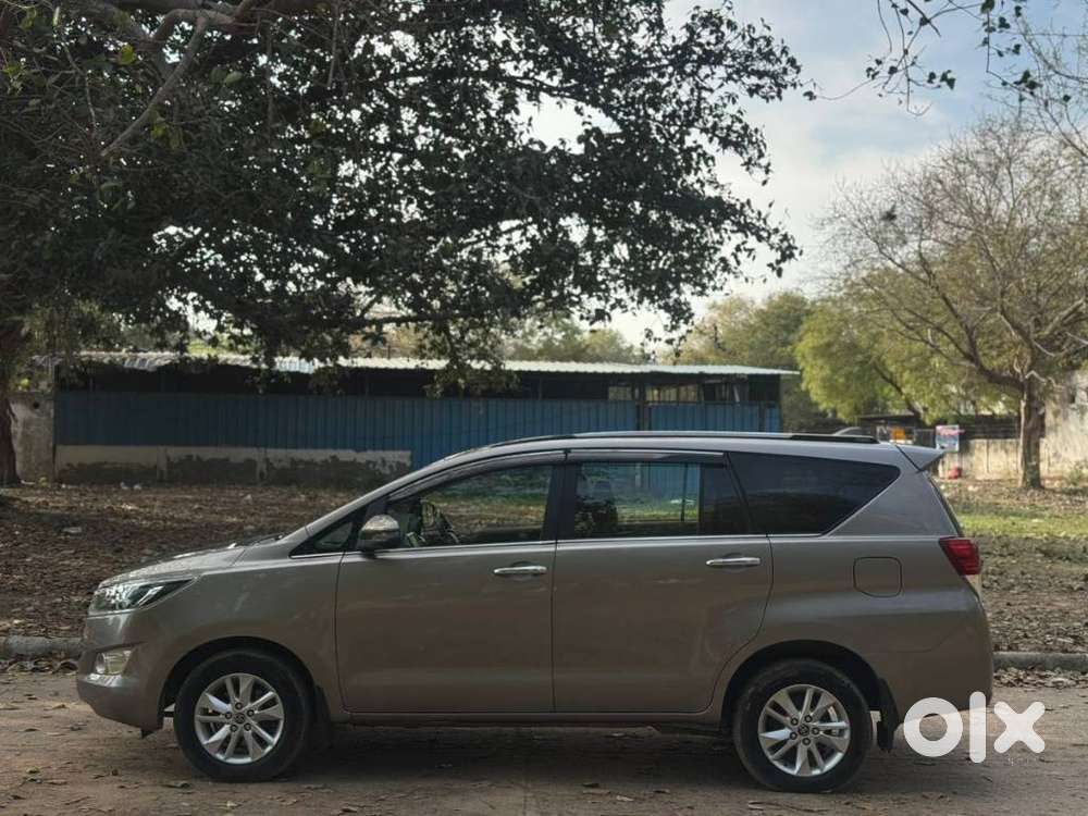 Toyota Innova Crysta 2.4 V 7 Str, 2019, Diesel